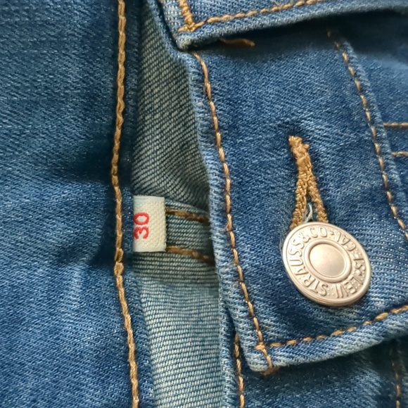 Jeans - Picture 2 of 3